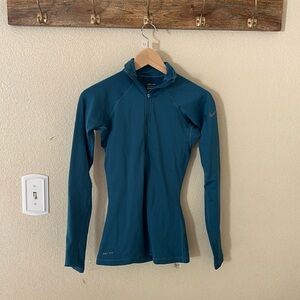 Like new xs fleece pullover